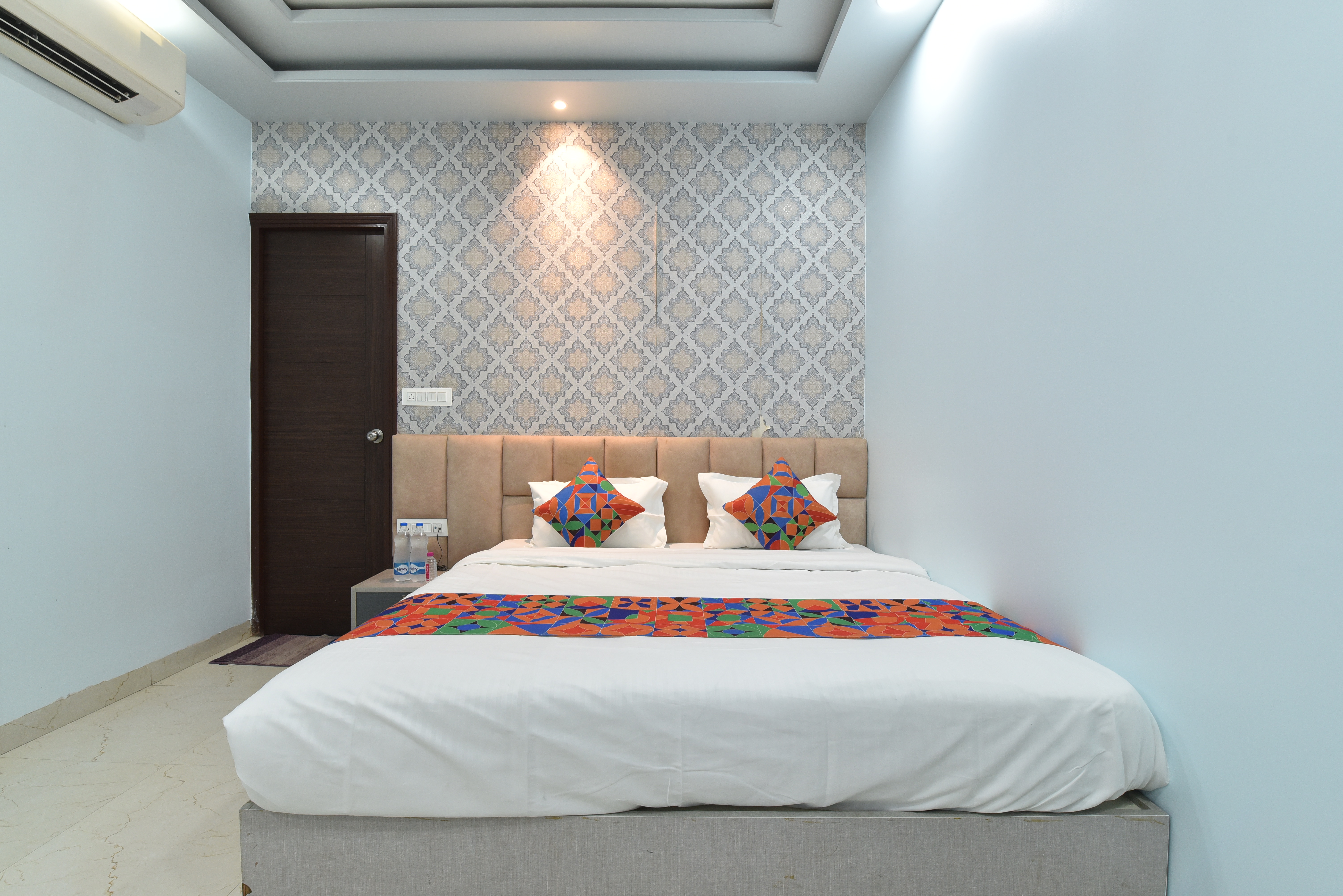 Super Deluxe Room